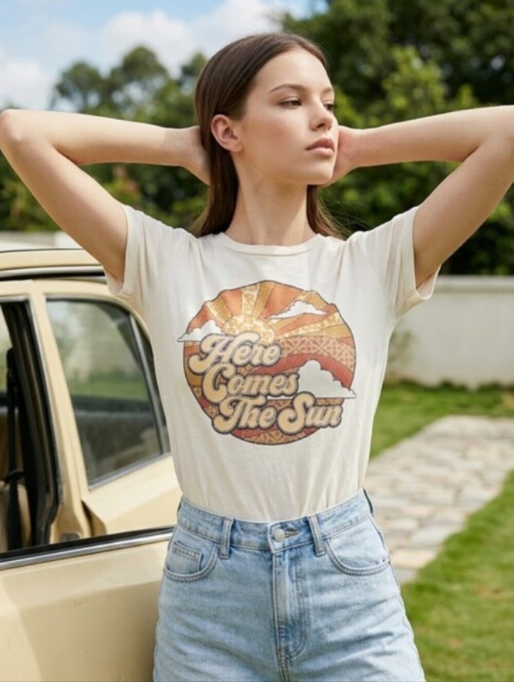 Altar'd State Here Comes The Sun Graphic Tee